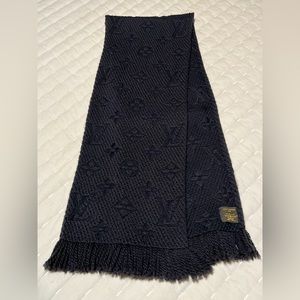 Authentic Louis Vuitton Black Monogram Scarf
